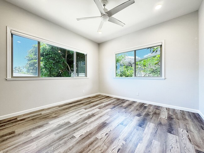 Building Photo - Pet Friendly Kailua House