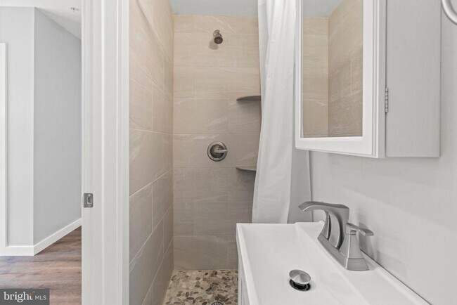 Building Photo - 2044 N Carlisle St