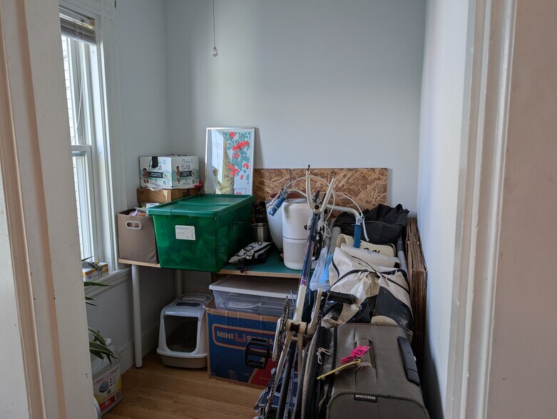 Nook - 36R Otis St