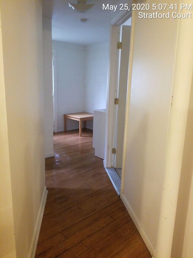 Building Photo - 108 Stratford Ct