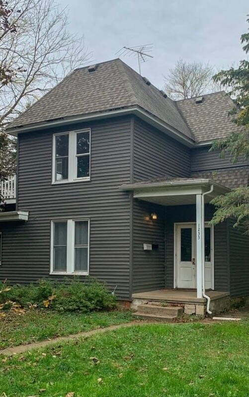 Primary Photo - 1233 7th St