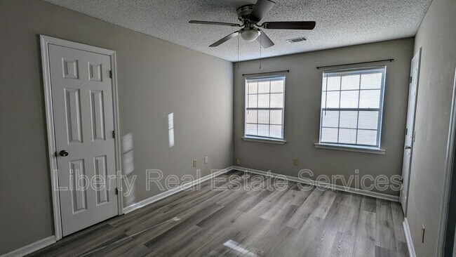 Building Photo - 122 Crosby Dr