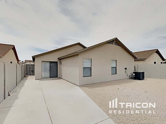 Building Photo - 11514 W Larkspur Rd