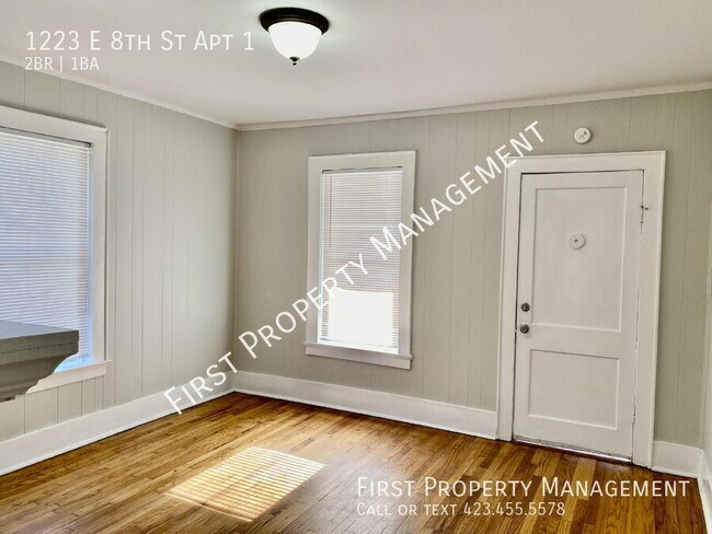 Building Photo - 1223 E 8th St