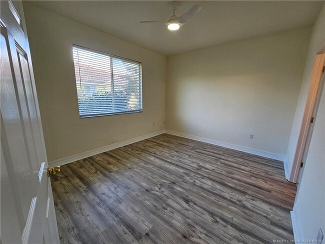 Building Photo - 44 SE Sedona Cir