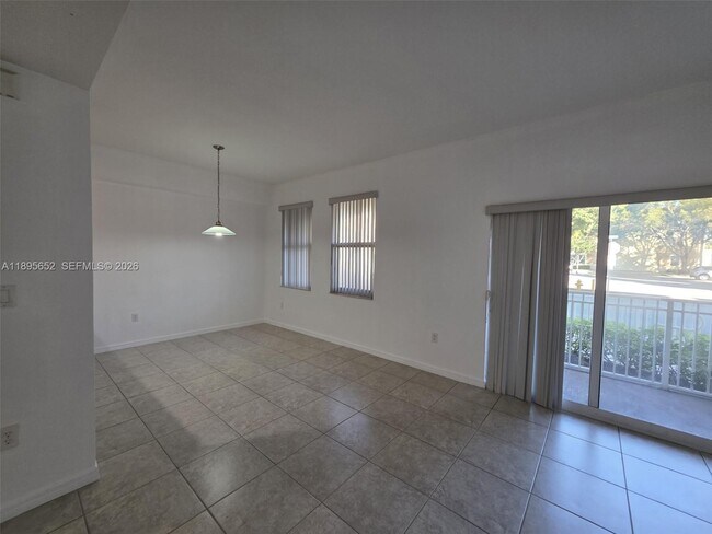 Building Photo - 10885 NW 89th Terrace