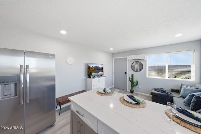 Building Photo - 11210 W Pueblo Ct