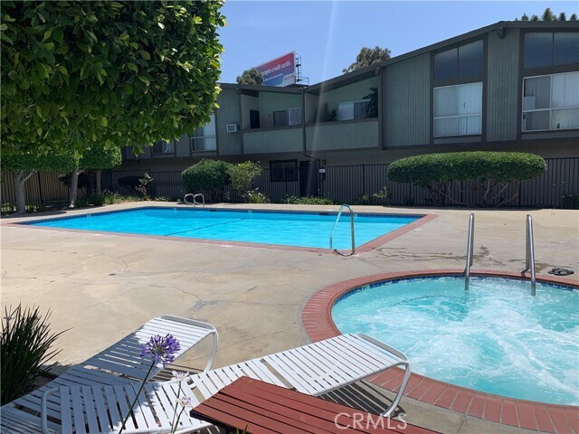 Building Photo - 808 Coriander Dr