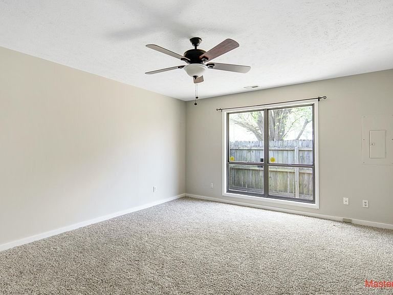 Building Photo - 6954 Candlewood Dr