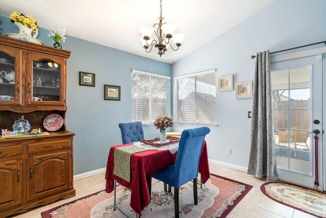 Building Photo - BEAUTIFUL HOME IN SACRAMENTO!!