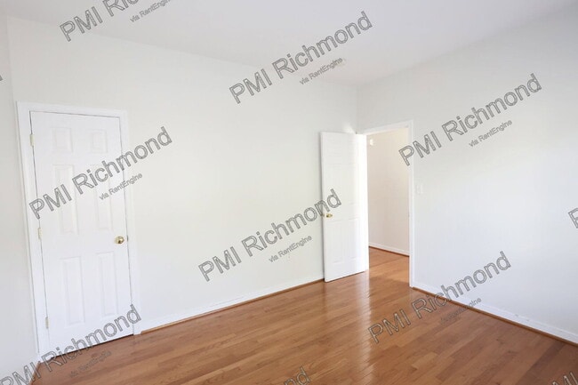 Building Photo - 14669 Sailboat Cir