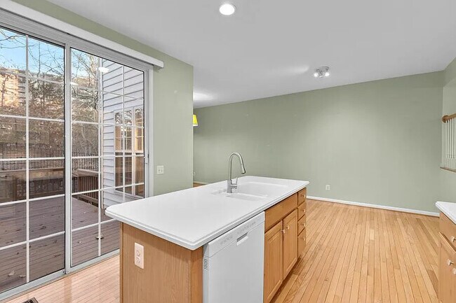 Kitchen (Main Level) - 6215 Split Creek Ln