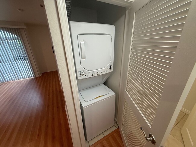 Building Photo - 4609 Kester Ave