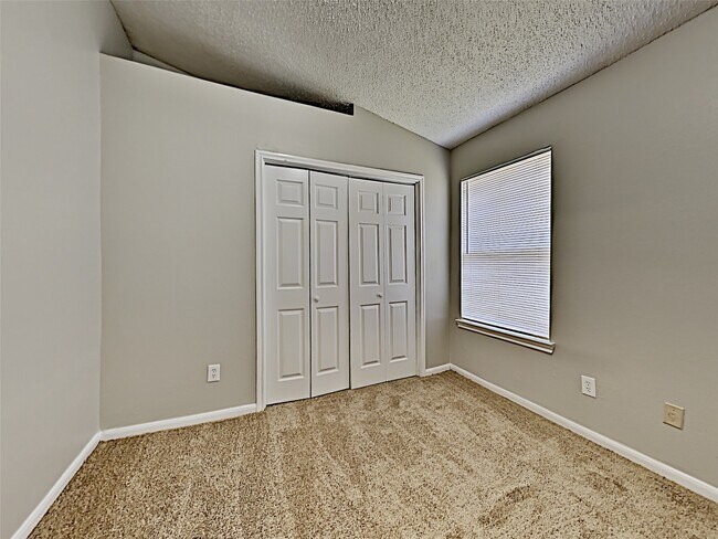 Building Photo - 3215 Boynton Dr