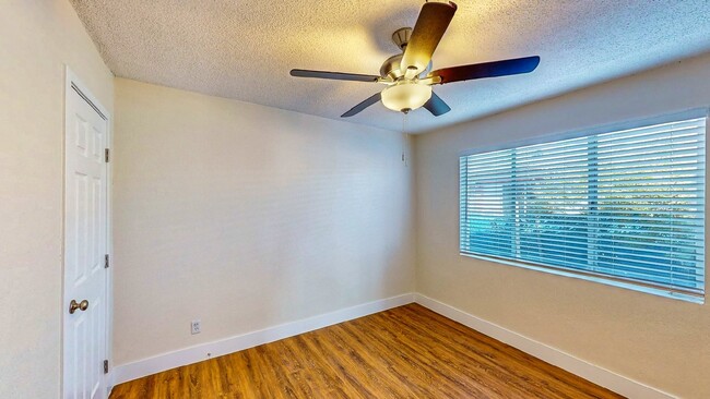 Building Photo - 1304 Rexford Pl