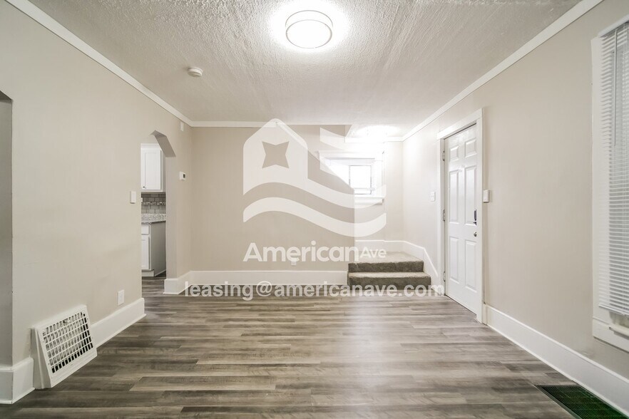 Building Photo - 2171 11th St SW