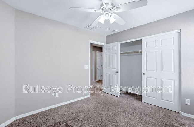 Building Photo - 304 N 78th Pl