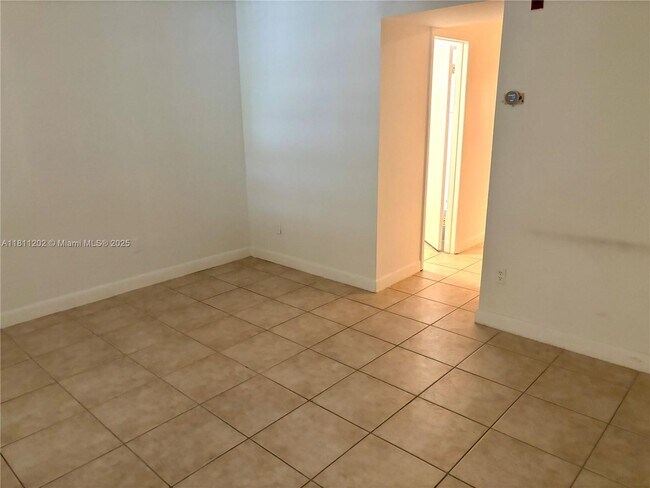 Building Photo - 8500 SW 109th Ave