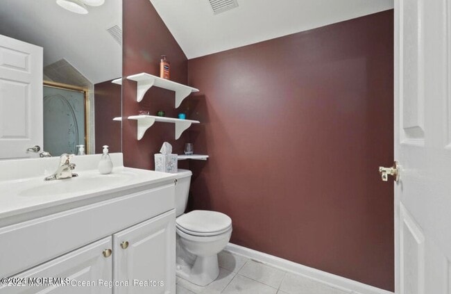 Building Photo - 29 Northwoods Rd