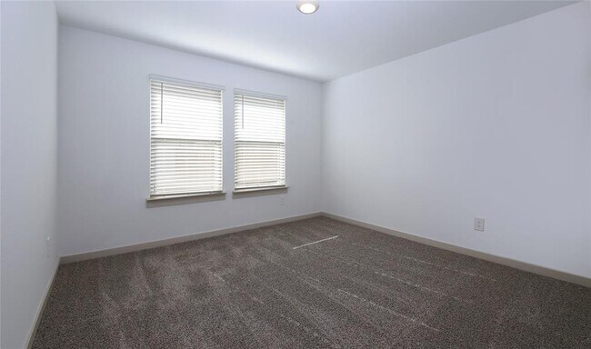Building Photo - 1702 Windway Ct