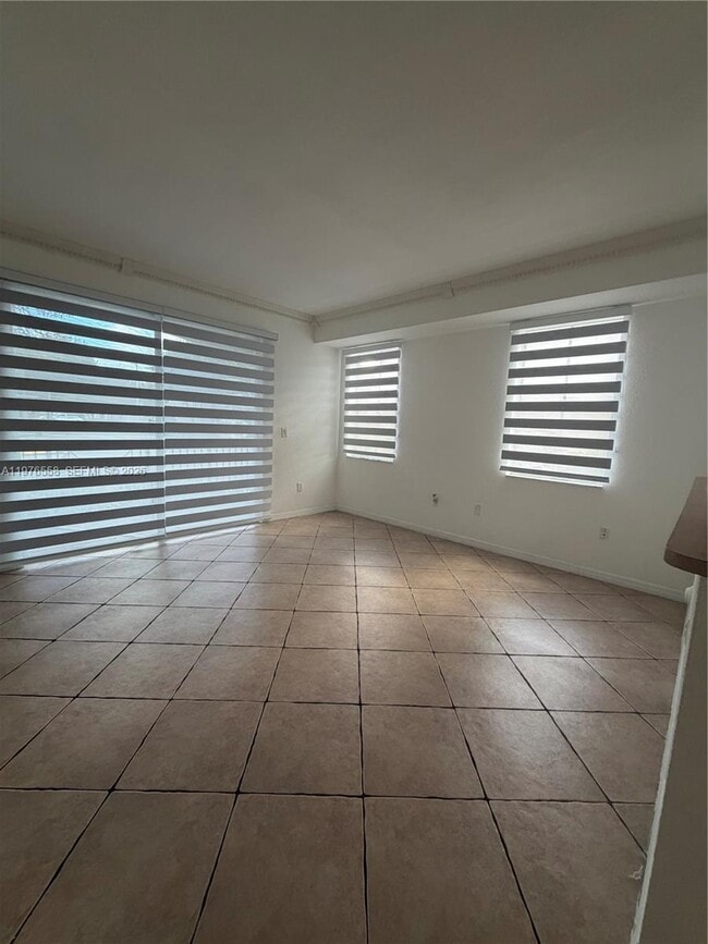 Building Photo - 8882 W Flagler St