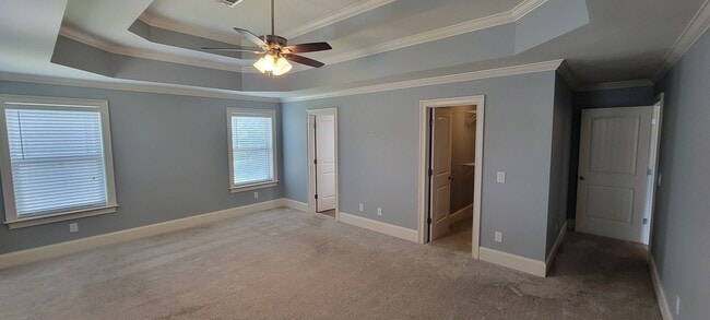 Building Photo - Stunning 4-Bedroom, 3.5-bath Home in the P...