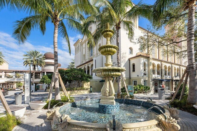 Building Photo - 651 Okeechobee Blvd