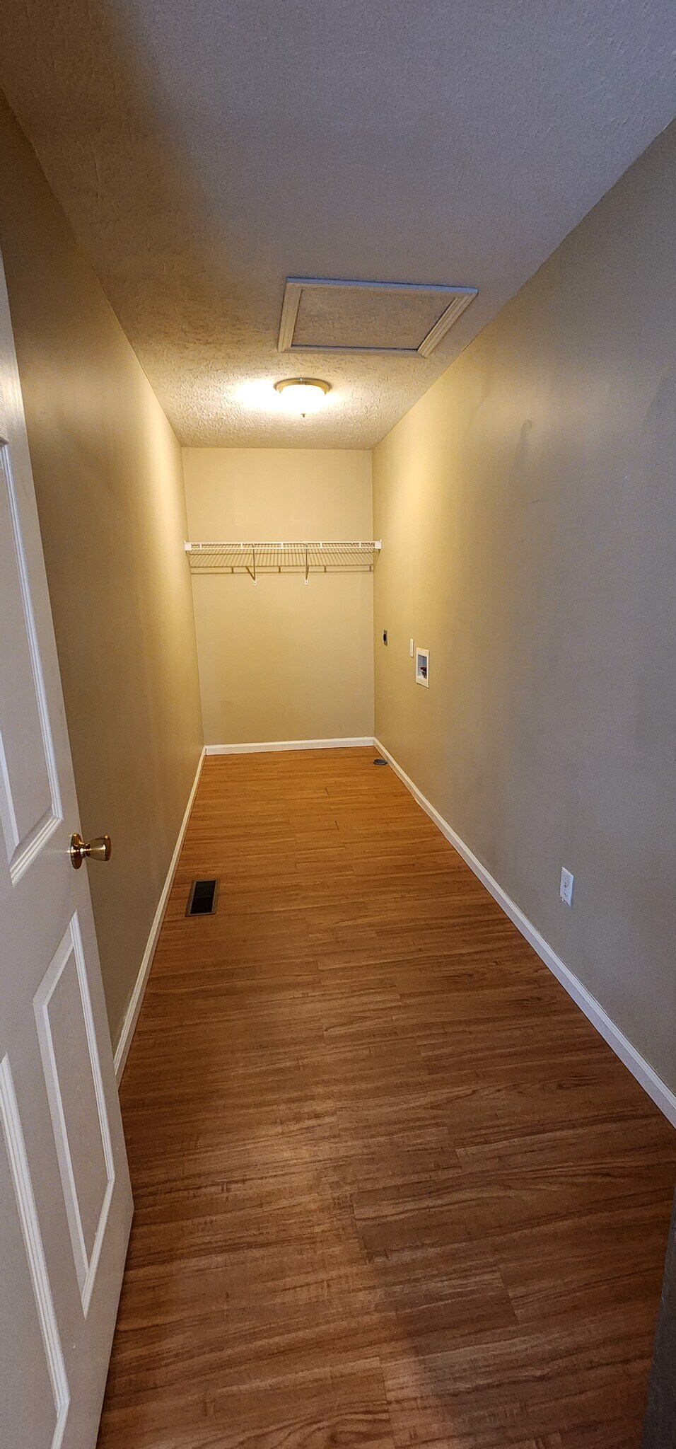 Building Photo - 1714 Bend View Ln