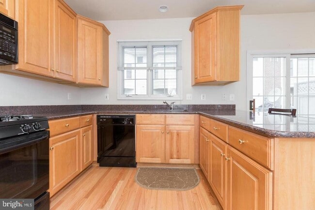 Building Photo - 8857 Ashgrove House Ln
