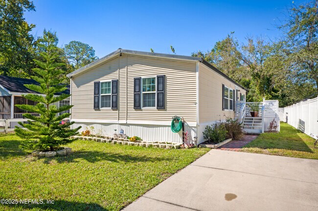 Building Photo - 501 Aiken St