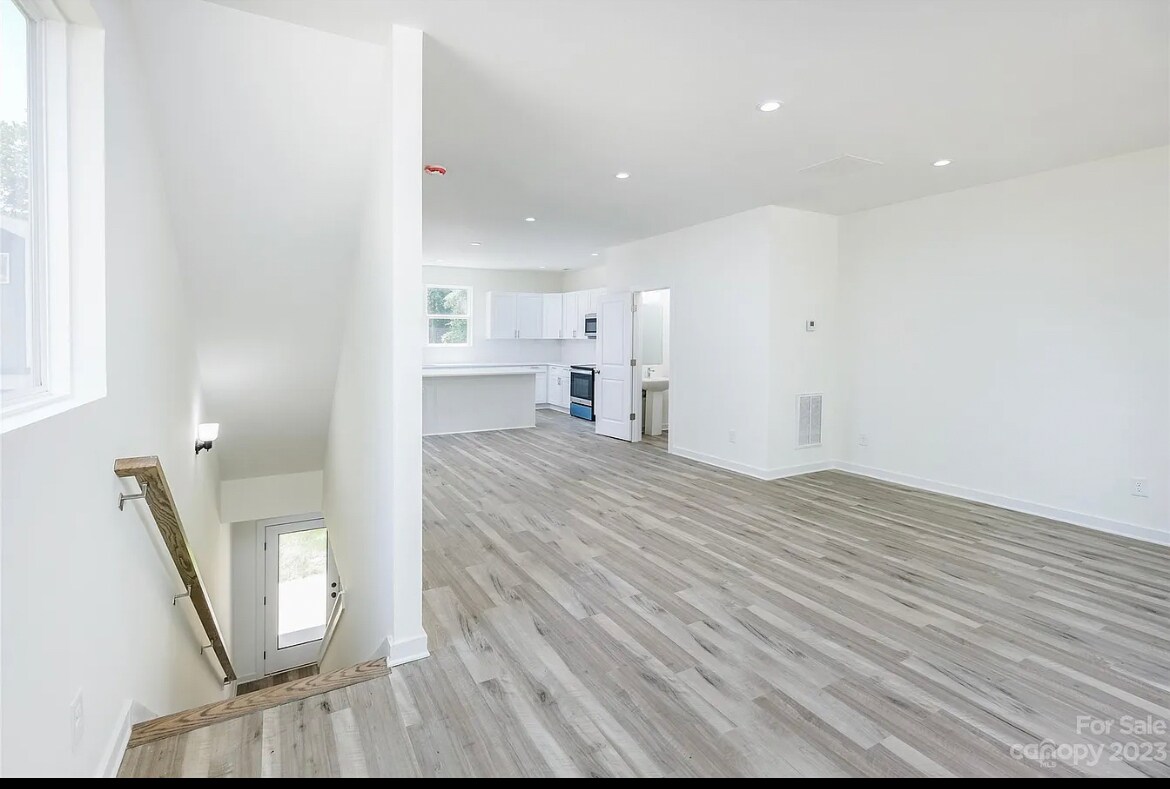Building Photo - 2015 Mincey St