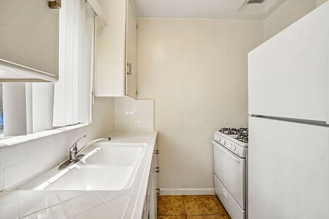 Floorplan - 3867 Potomac Ave.