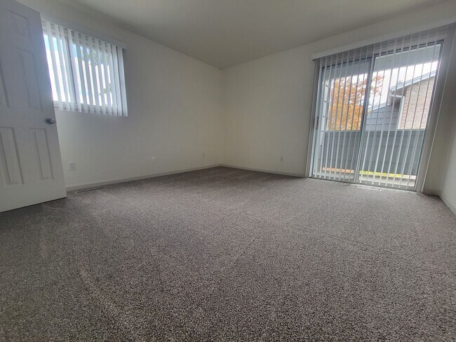 Building Photo - Fresh Boulder 1 Bedroom Condo for Rent with Pool, Tennis and Fitness Center in Hunter Creek