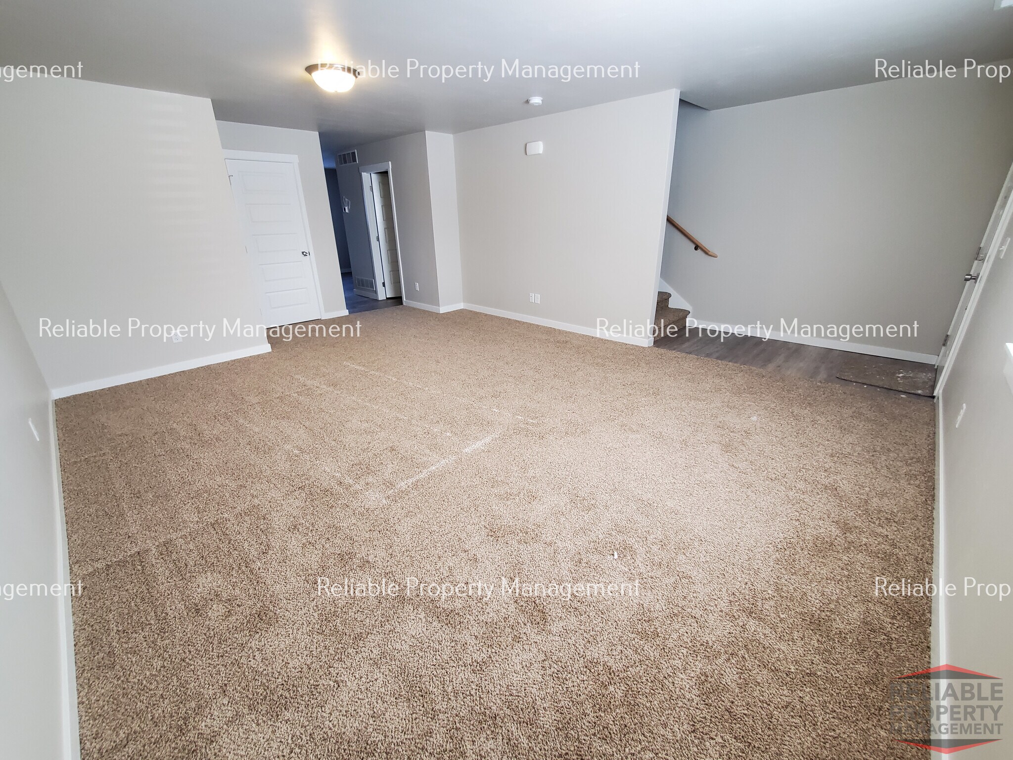 Building Photo - 2001 Lawrence Ln