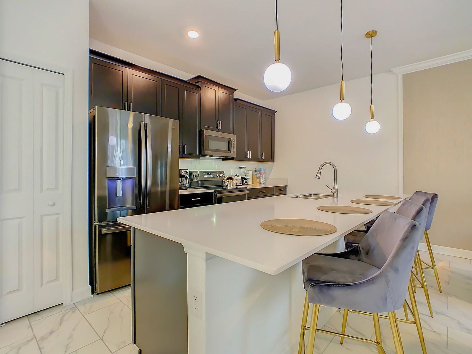 Building Photo - 3000 Protagonist St