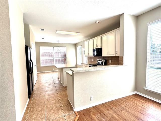 Building Photo - 4512 Vista Meadows Dr