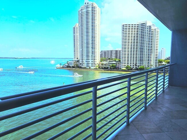 Building Photo - 335 S Biscayne Blvd