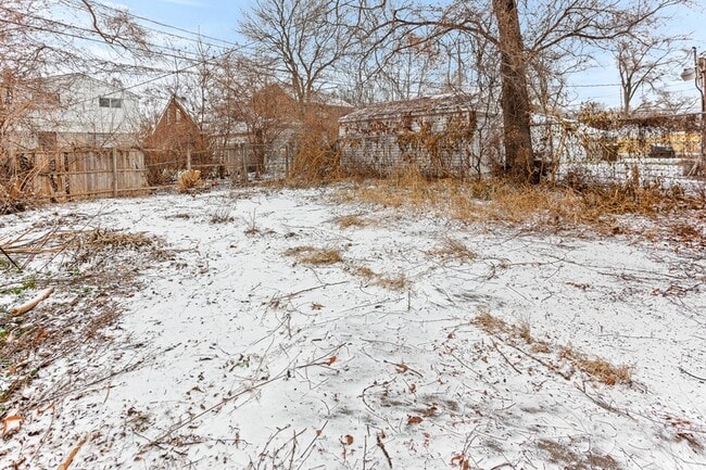 Building Photo - 15379 Monte Vista St