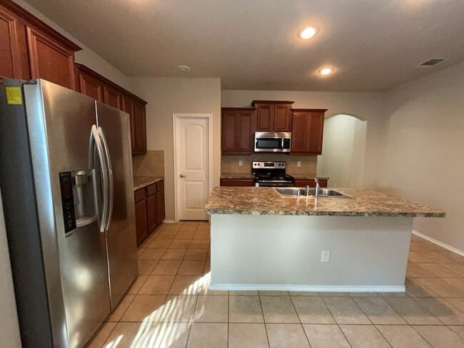 Building Photo - 257 Allerton Ln