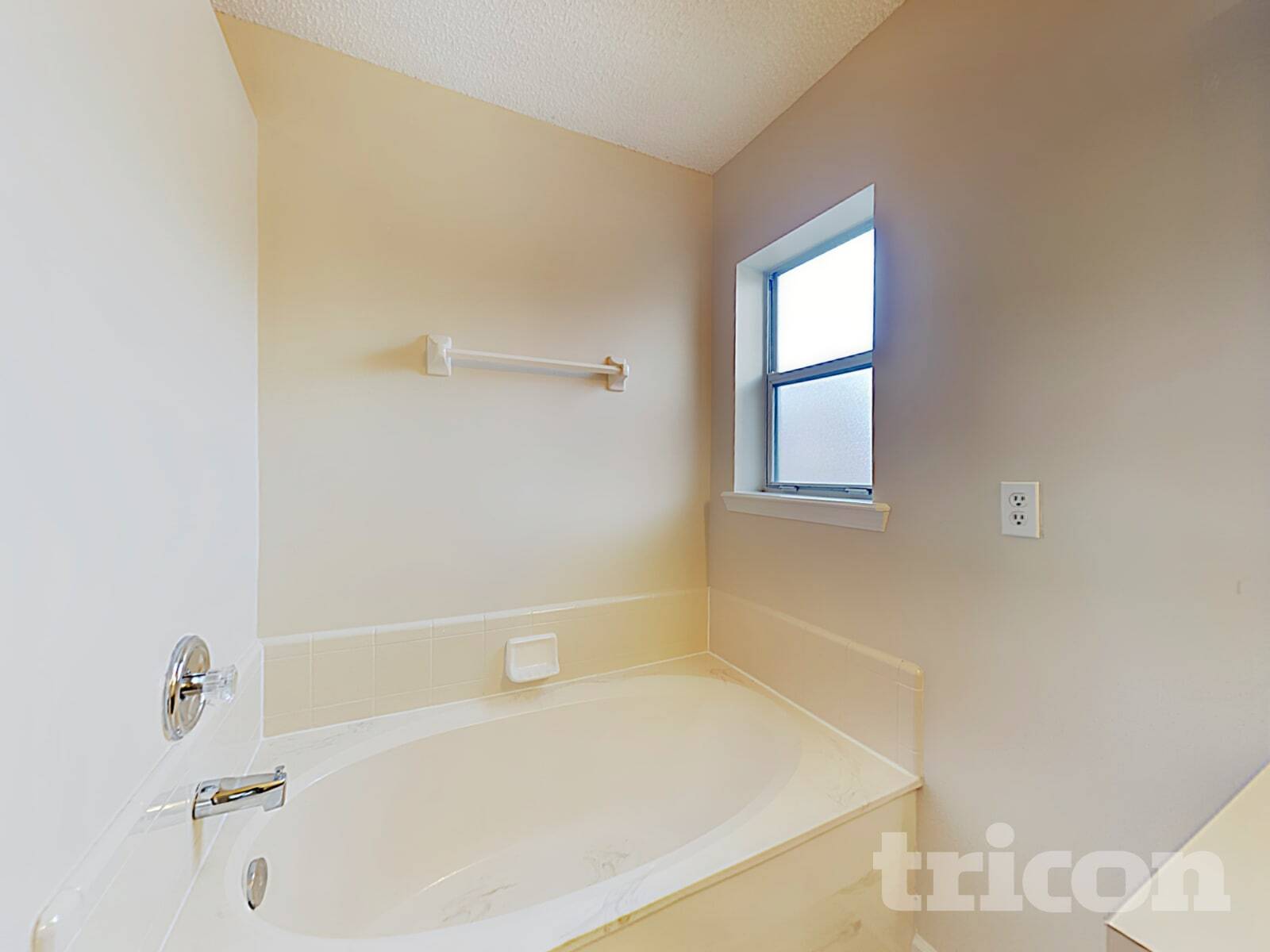 Building Photo - 585 Fallen Timbers Dr