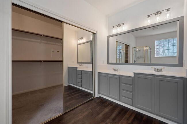 Building Photo - 1607 Belvedere Pl