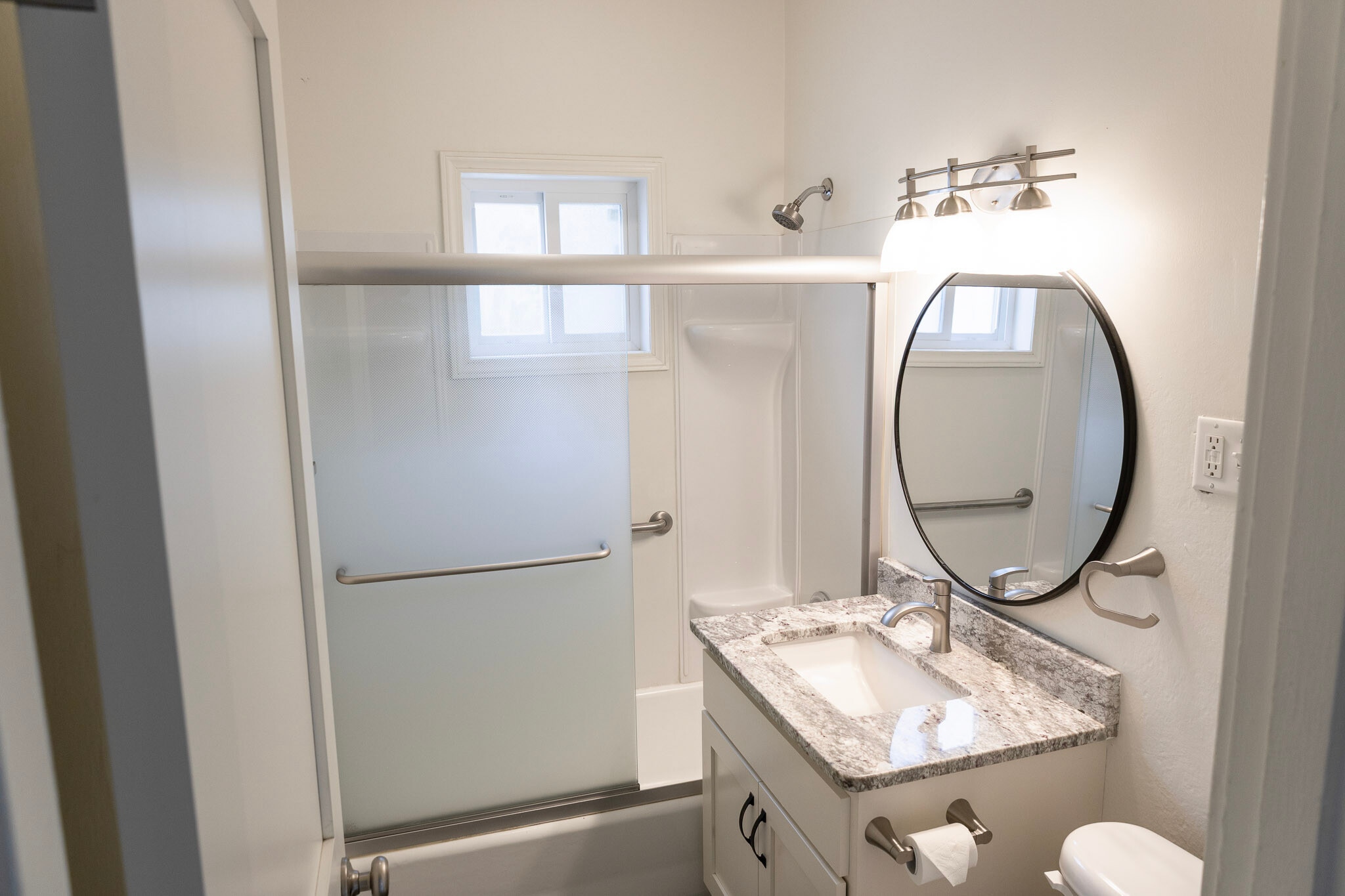 Building Photo - 1104 S Main Ave