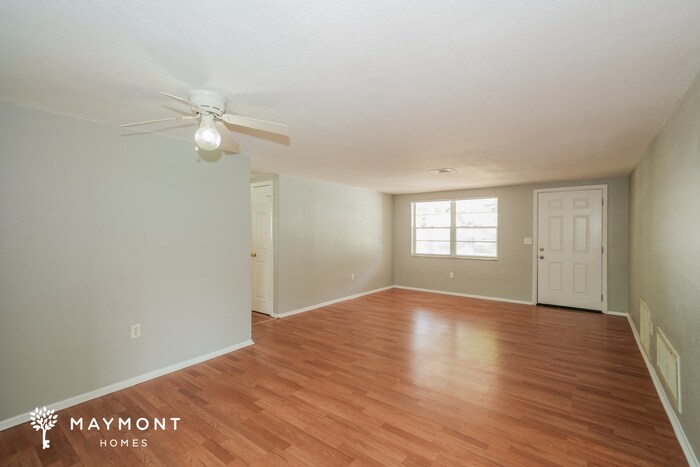 Building Photo - 9231 St Regis Ln