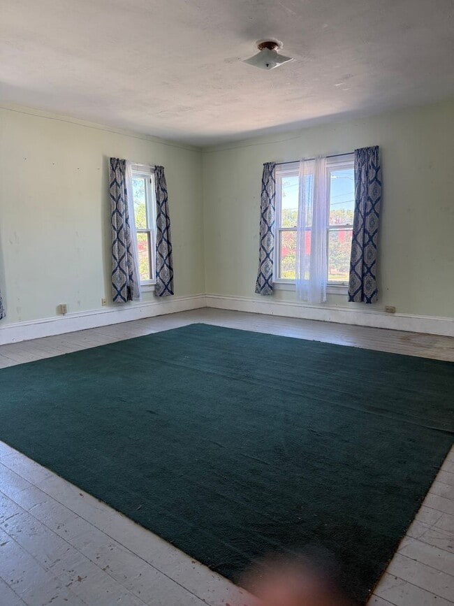 Building Photo - Big Character. Bigger Home in this 4 Bedroom-1 Bathroom charmer