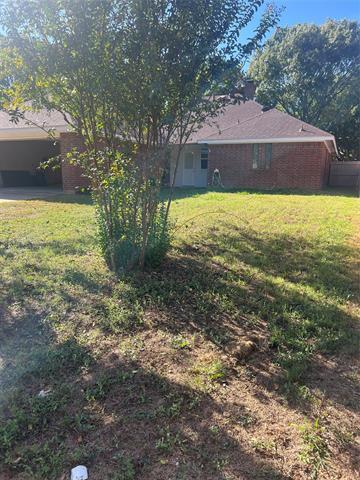 Building Photo - 2702 Foxboro Dr