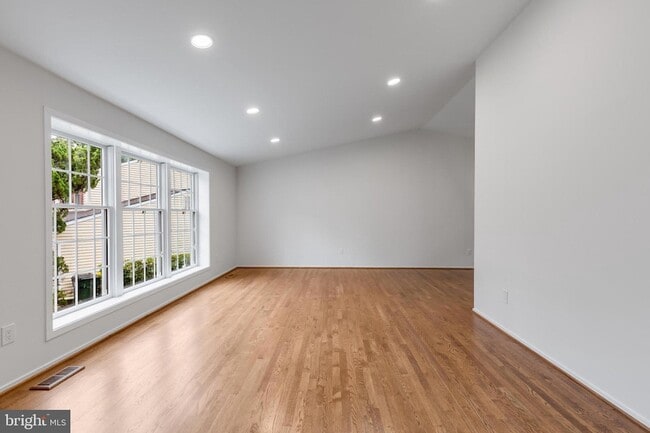 Building Photo - 9410 Onion Patch Dr