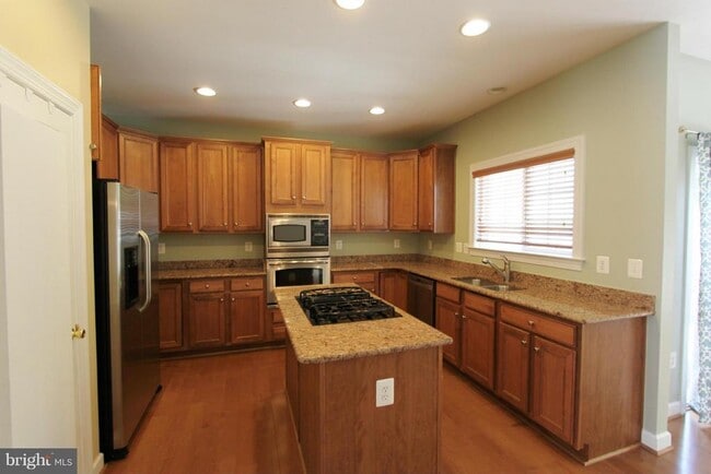 Building Photo - 8170 McCauley Way