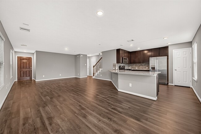 Building Photo - 8932 Hollister Commons Ln