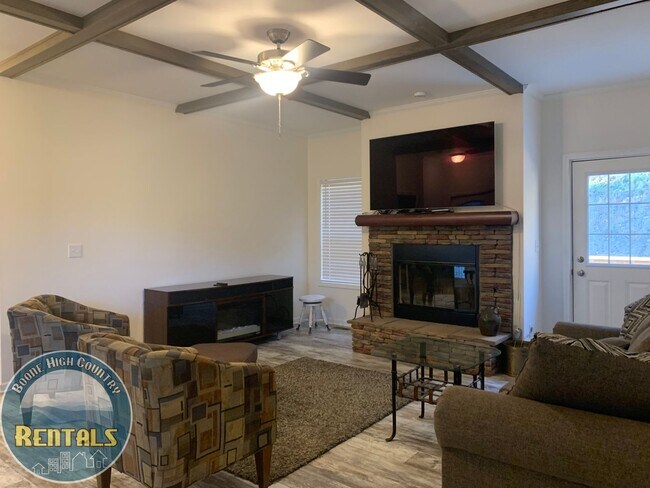 Building Photo - Modern Home Near New Market Center and Downtown Boone