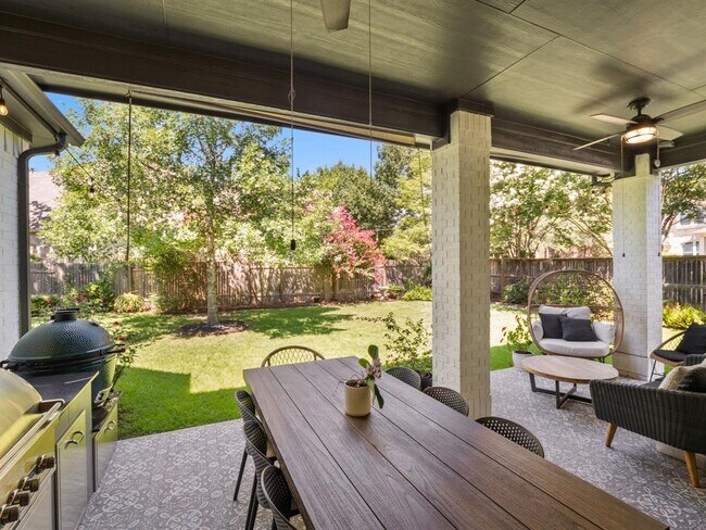 Building Photo - 11400 Archstone Dr